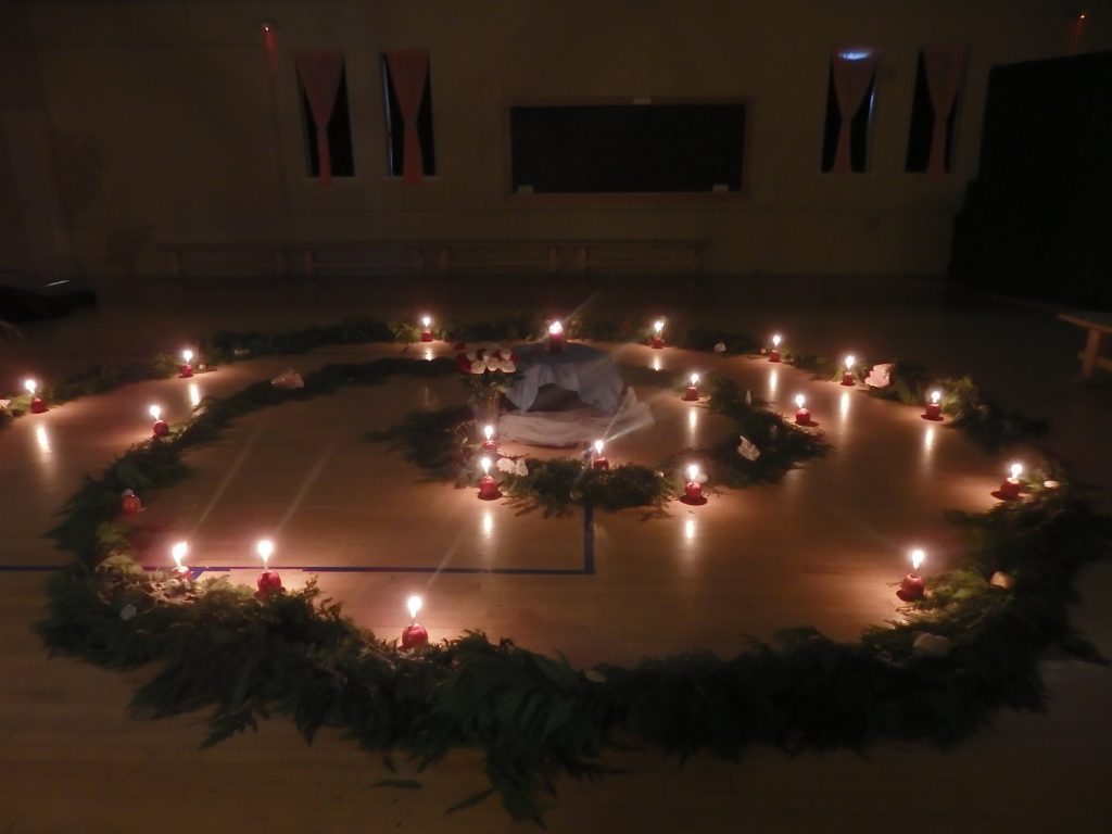 winter spiral; 겨울 계절 절기 축제; 겨울 나선문양